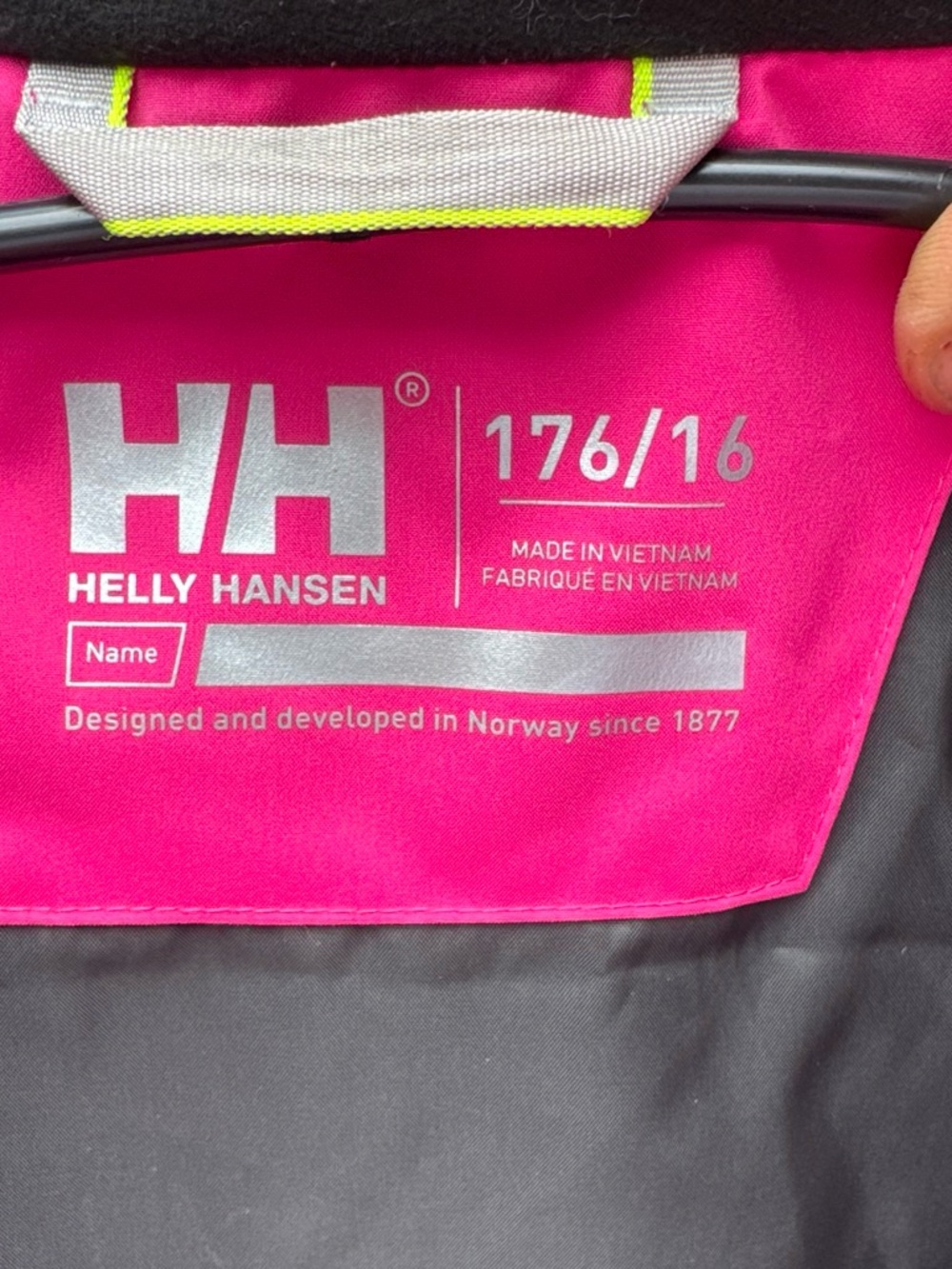 Helly Hansen Hot Pink Hooded Quilted Jacket - Picture 4 of 4